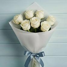 Букет 7 Белых роз Эдлесс Лав в Шалушке