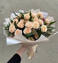 Букет Кремовые розы Латте в Шалушке