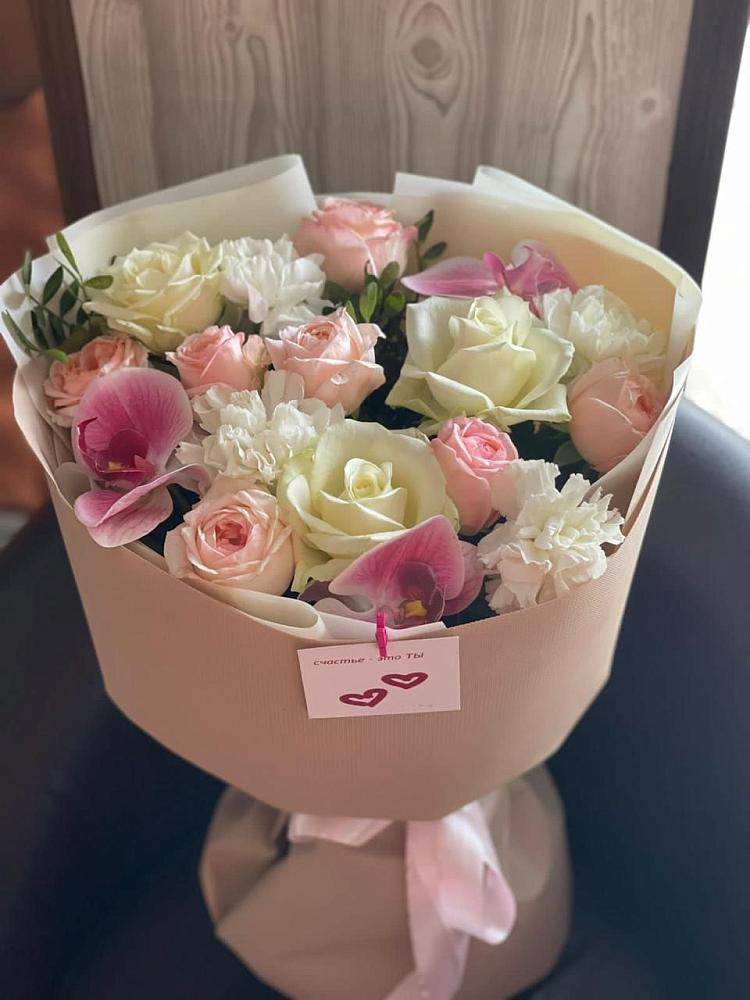 Букет цветов из: Орхидеи, Розы и Гвоздики в Шалушке