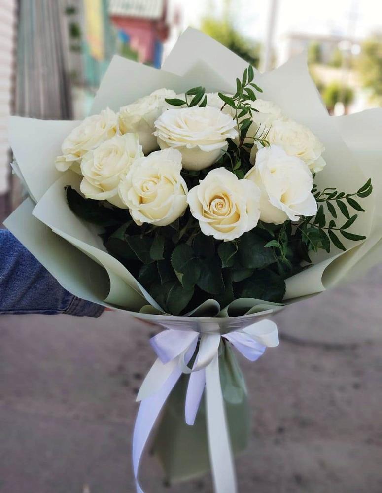 Букет Белые розы Проуд в Шалушке