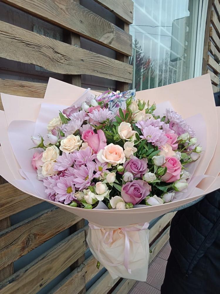 Букет цветов из: Розы и Хризантемы в Шалушке