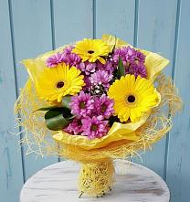 Букет цветов из:  Хризантемы и Герберы #REPLACE_PRED# Шалушке