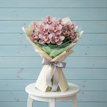 Букет цветов из:  Орхидеи и Розы #REPLACE_PRED# Шалушке