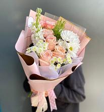 Букет цветов из:  Хризантемы и Розы в Шалушке