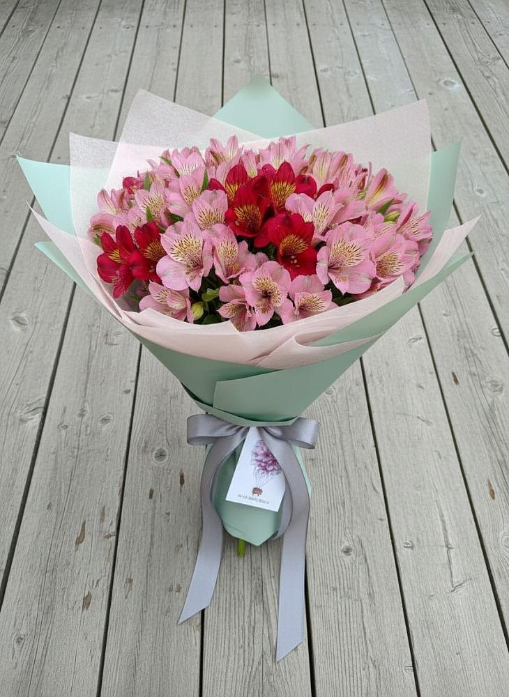Букет цветов из: Альстромерии в Шалушке
