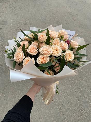 Букет Кремовые розы Латте в Шалушке