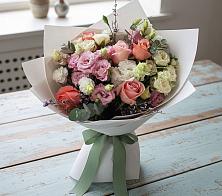 Букет цветов из:  Розы, Лизиантусы и Гвоздики #REPLACE_PRED# Шалушке