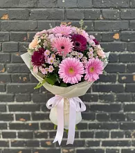Букет цветов из:  Герберы и Хризантемы в Шалушке