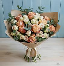 Букет цветов из:  Альстромерии и Розы в Шалушке